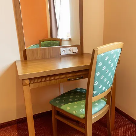 Max Hotel
