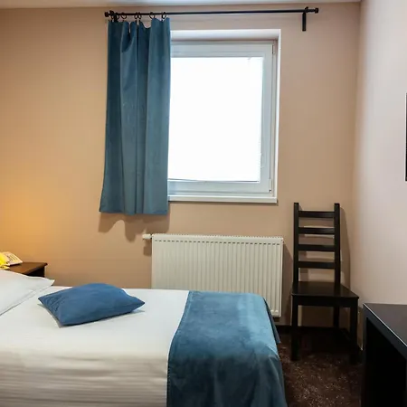 麦可斯英酒店 酒店