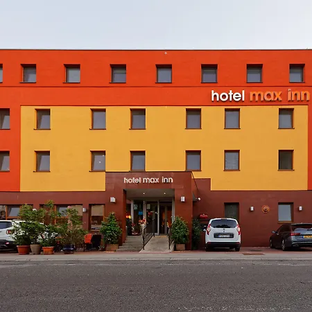 Max Hotel