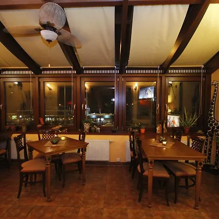 麦可斯英酒店 3* 布拉迪斯拉发