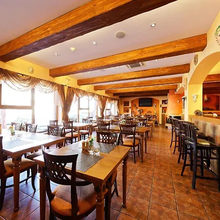 麦可斯英酒店 酒店 3*