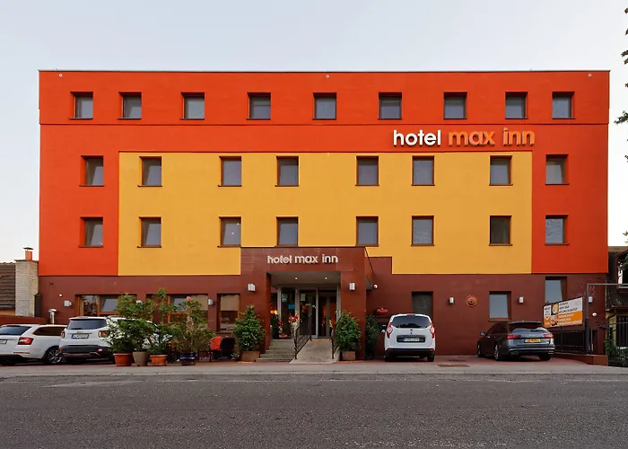 Max Hotel
