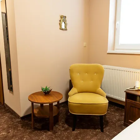 Max Hotel 3*