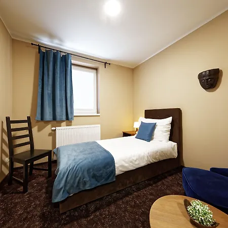 Max Hotel 3*