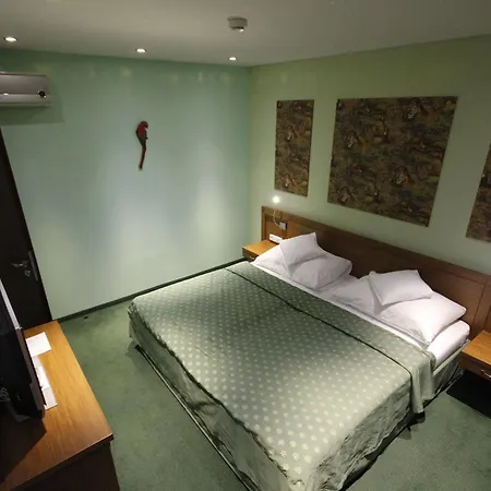 Max 3* Bratislava